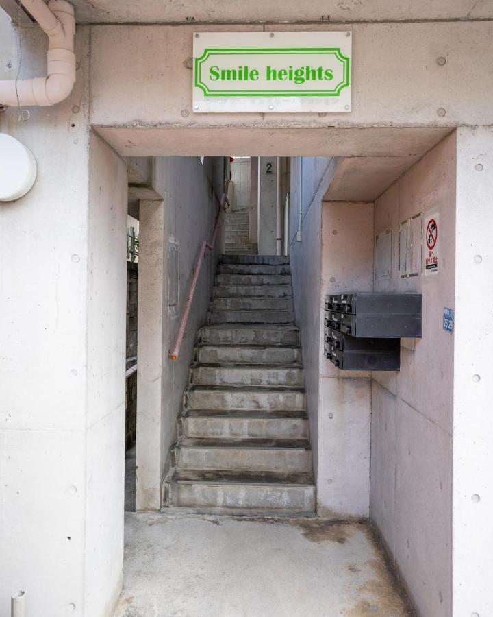 スマイルハイツ Apartment Naha Exterior photo